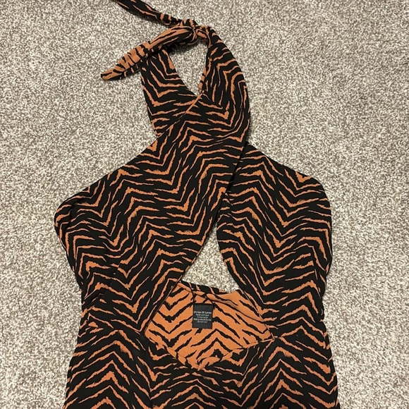 JMP The Label Santorini Halter Wrap One Piece Swimsuit - Picture 4 of 8